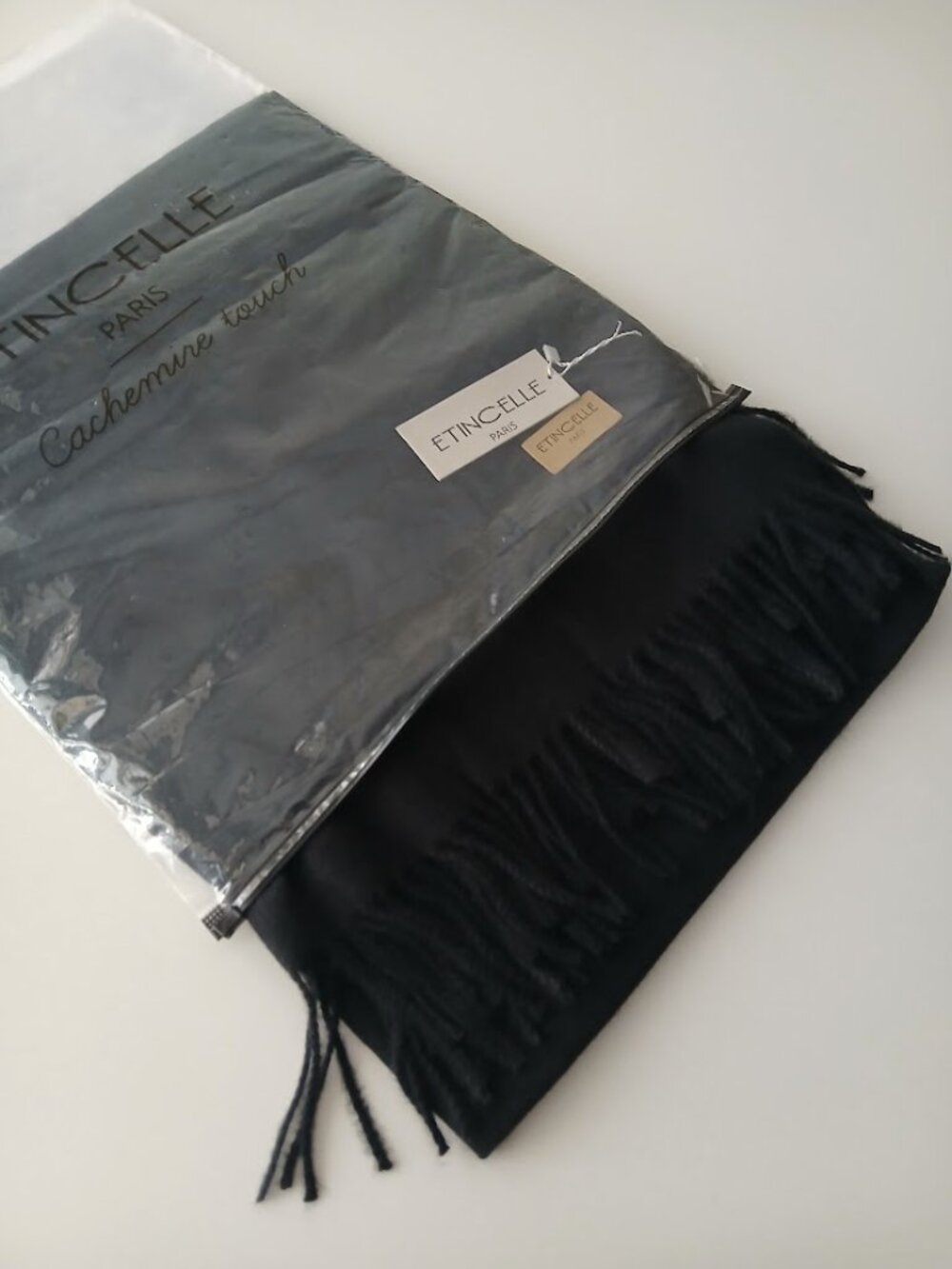 Etincelle Paris Cachemire touch scarf - Black - NEW